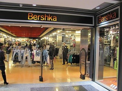 Shopping in Bershka